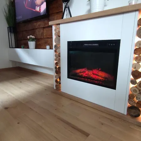 Gold Pine Titova * زلاتيبور